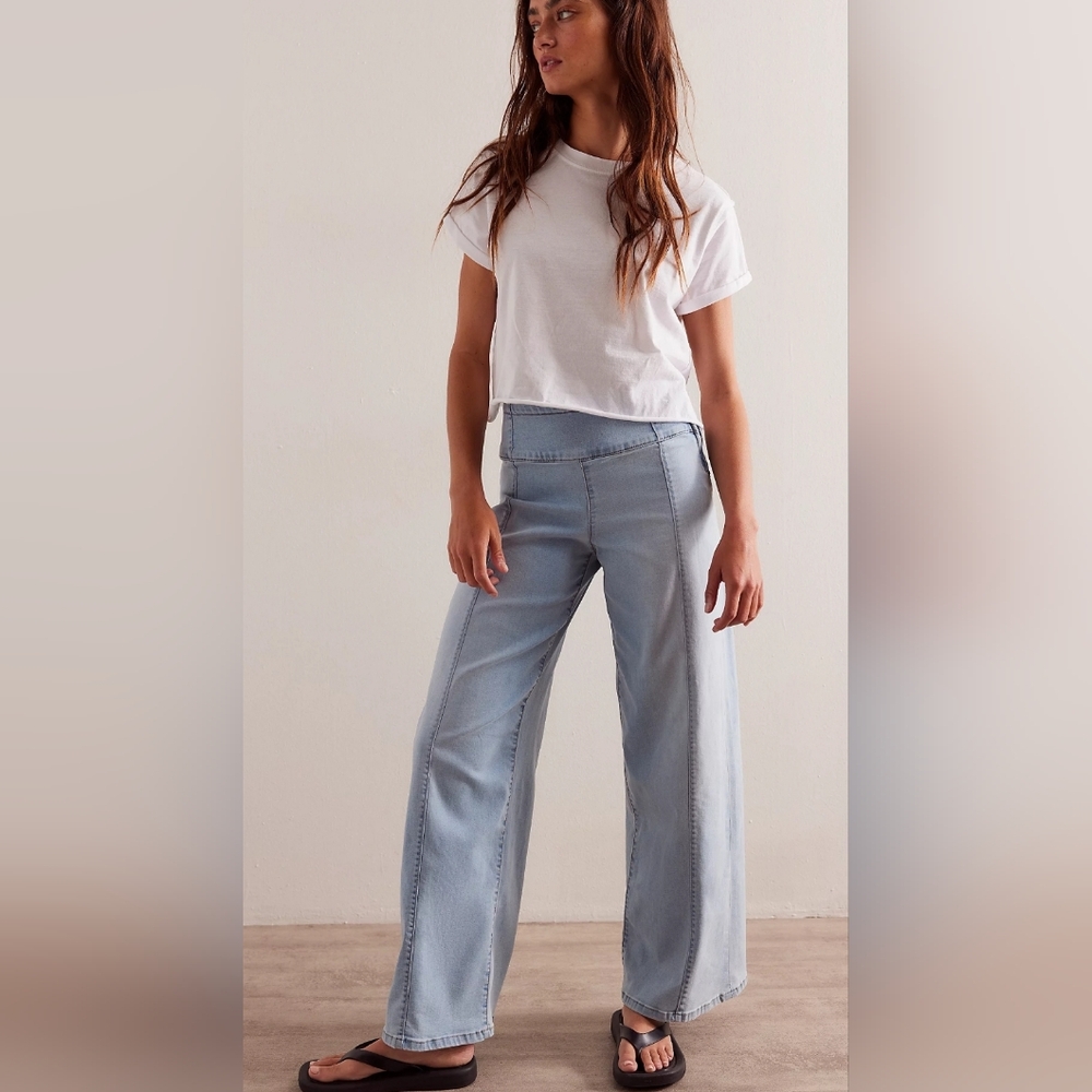 We The Free Spotlight High-Rise Wide-Leg Jeans in the Color Sky